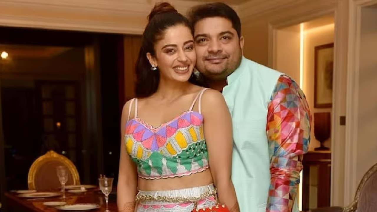 "पतीच्या दोन घटस्फोटांशी मला समस्या नाही तर तुम्ही कोण बोलणारे?"; ट्रोलर्सना नेहा पेंडसेचं उत्तर