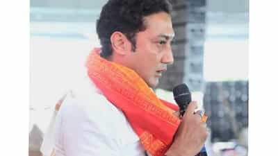 पप्पा लवकर घरी या, आपलं घर जळतंय; संदीप क्षीरसागर यांनी सांगितली आपबीती