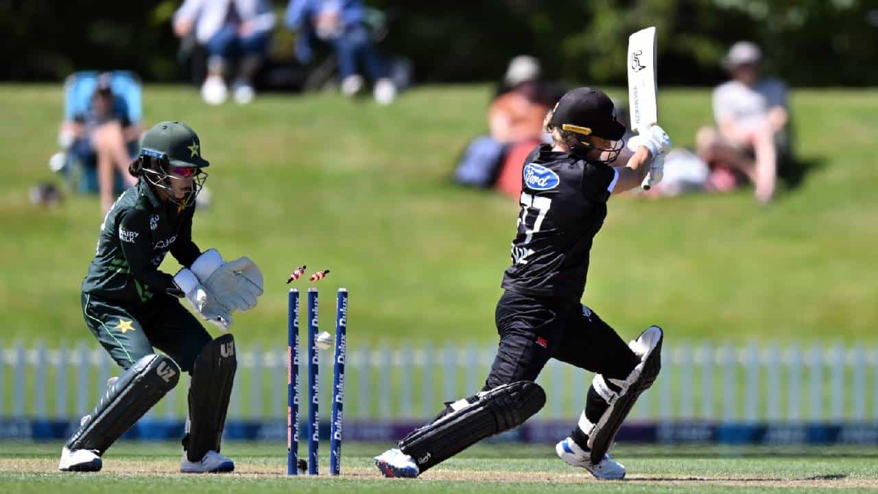 NZW vs PAKW : पाकिस्तान न्यूझीलंड यांच्यात रंगला रोमांचक सामना! अखेर सुपर ओव्हरमध्ये मिळाला विजय