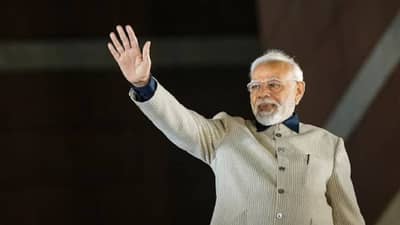 जगातले सर्वाधीक लोकप्रिय नेते ठरले पंतप्रधान मोदी, अमेरिकेचे राष्ट्रपती कितव्या क्रमांकावर? अशी आहे यादी