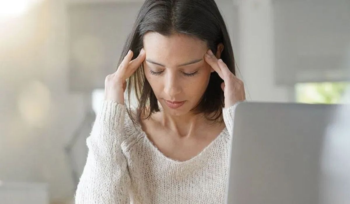 anxiety and stress : तणाव आणि स्ट्रेसपासून लांब राहण्यासाठी 5 सोपे उपाय anxiety and stress : तणाव आणि स्ट्रेसपासून लांब राहण्यासाठी 5 सोपे उपाय