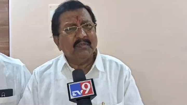 सरकार जरांगेच्या दबावात येऊ नये म्हणून ओबीसी समाजही आंदोलन करणार, प्रकाश शेंडगे यांचा इशारा सरकार जरांगेच्या दबावात येऊ नये म्हणून ओबीसी समाजही आंदोलन करणार, प्रकाश शेंडगे यांचा इशारा