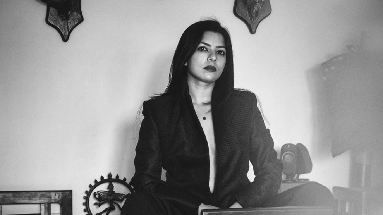 पहिल्यांदाच आपल्या मनातील खदखद व्यक्त करताना राजश्री देशपांडे ही दिसली. यावेळी काही मोठे खुलासे करताना देखील राजश्री देशपांडे दिसली. 