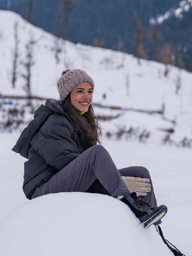 सचिन पिळगावकर यांच्या लेकीचा 'सफर'नामा सचिन पिळगावकर यांच्या लेकीचा 'सफर'नामा