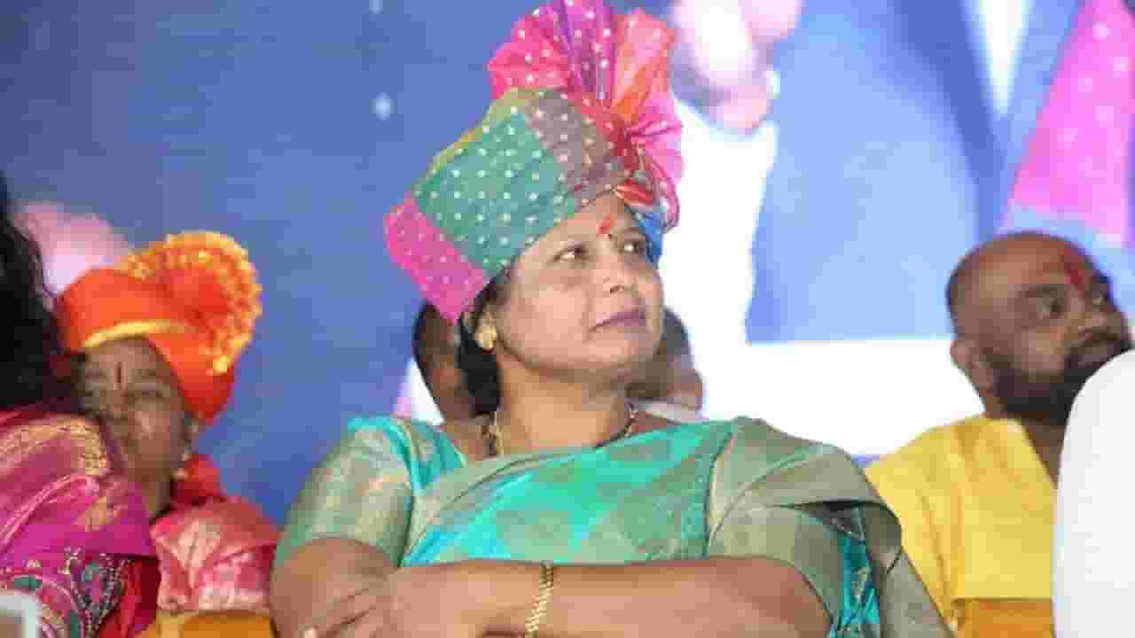 जितेंद्र आव्हाड यांच्यानंतर सुषमा अंधारेही अडचणीत, गुन्हा दाखल; काय आहे प्रकरण?