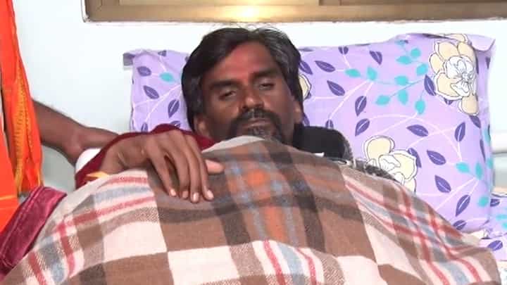 BIG BREAKING : मनोज जरांगे पाटील यांची प्रकृती बिघडली, तातडीने रुग्णालयात; नेमकं काय झालं? BIG BREAKING : मनोज जरांगे पाटील यांची प्रकृती बिघडली, तातडीने रुग्णालयात; नेमकं काय झालं?