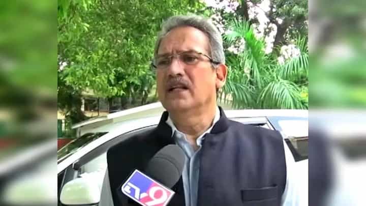 शिवसेना अपात्रता प्रकरणावरील निकाल ऐतिहासिक असणार? अनिल देसाई सुनावणीवर म्हणाले.... शिवसेना अपात्रता प्रकरणावरील निकाल ऐतिहासिक असणार? अनिल देसाई सुनावणीवर म्हणाले....