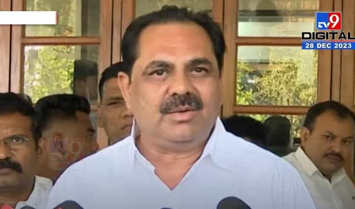 Video | अमोल कोल्हे यांनी शेतकरी आक्रोश मोर्चात अभिनयच केला ! मंत्री अनिल पाटील यांची टीका Video | अमोल कोल्हे यांनी शेतकरी आक्रोश मोर्चात अभिनयच केला ! मंत्री अनिल पाटील यांची टीका