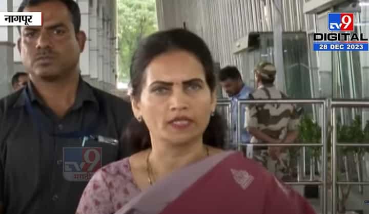 कोरोनाच्या JN.1 व्हेरीएंटला घाबरु नका, पण काळजी घ्या, केंद्रिय आरोग्यमंत्री भारती पवार यांचे आवाहन कोरोनाच्या JN.1 व्हेरीएंटला घाबरु नका, पण काळजी घ्या, केंद्रिय आरोग्यमंत्री भारती पवार यांचे आवाहन