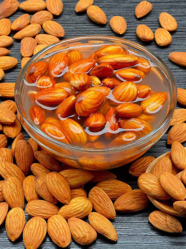 Soaked Almonds Benefits भिजवलेले बदाम खाण्याचे दुप्पट फायदे TV9 Marathi