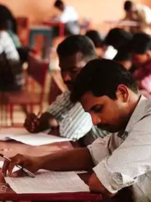 अधिकारी बनायचं स्वप्न साकार करायचं असेल तर 'या' गोष्टी नक्की करा अधिकारी बनायचं स्वप्न साकार करायचं असेल तर 'या' गोष्टी नक्की करा