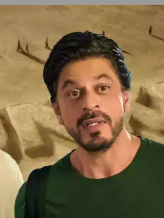 शाहरुख खान याच्या Dunki ट्रेलर मिळाला जबरदस्त रिस्पॉन्स शाहरुख खान याच्या Dunki ट्रेलर मिळाला जबरदस्त रिस्पॉन्स