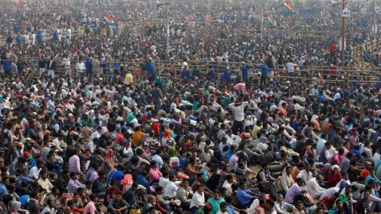 मावळमध्ये राजकीय धुराळा, निवडणूक सर्वात रंजक होण्याची चिन्हं, पडद्यामागे काय घडतंय? मावळमध्ये राजकीय धुराळा, निवडणूक सर्वात रंजक होण्याची चिन्हं, पडद्यामागे काय घडतंय?