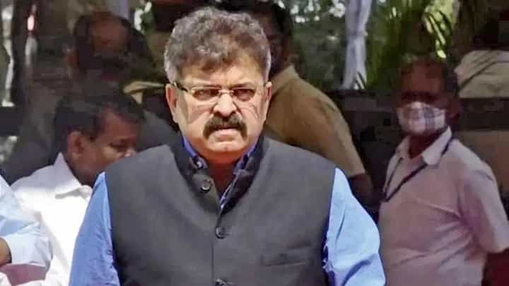 नालायक जितेंद्र आव्हाड रामांना मांसाहारी म्हणतोय, भाजपचा राग अनावर, कुणी केला हल्लाबोल? नालायक जितेंद्र आव्हाड रामांना मांसाहारी म्हणतोय, भाजपचा राग अनावर, कुणी केला हल्लाबोल?