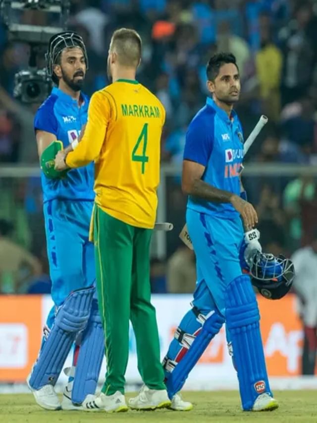 IND vs SA | टीम इंडिया-दक्षिण आफ्रिका खेळाडूंच्या वेतनात किती फरक? IND vs SA | टीम इंडिया-दक्षिण आफ्रिका खेळाडूंच्या वेतनात किती फरक?