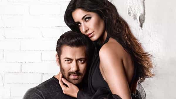 अभिनेता सलमान खान आणि अभिनेत्री कतरिना कैफ स्टारर 'टायगर 3' सिनेमाने प्रेक्षकांचं भरभरुन मनोरंजन केलं. चाहत्यांनी देखील सलमान - कतरिना यांच्या जोडीला डोक्यावर घेतलं.