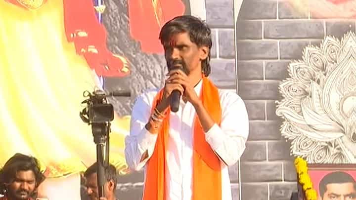 सरकार.... झोपू नका, बीडच्या सभेतून मनोज जरांगे पाटील यांचा पुन्हा एल्गार सरकार.... झोपू नका, बीडच्या सभेतून मनोज जरांगे पाटील यांचा पुन्हा एल्गार