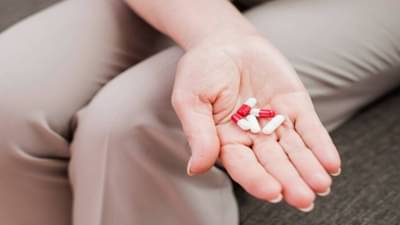 पीरियड्सचं दुखणं थांबवण्यासाठी गोळी घेणं जीवावर बेतलं, 3 आठवड्यांतच तिचा अंत; पण..