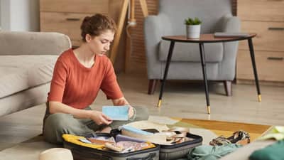 Packing Tips : वन-डे ट्रिपसाठी जाताय ? बॅगेत या गोष्टी ठेवायला विसरू नका..