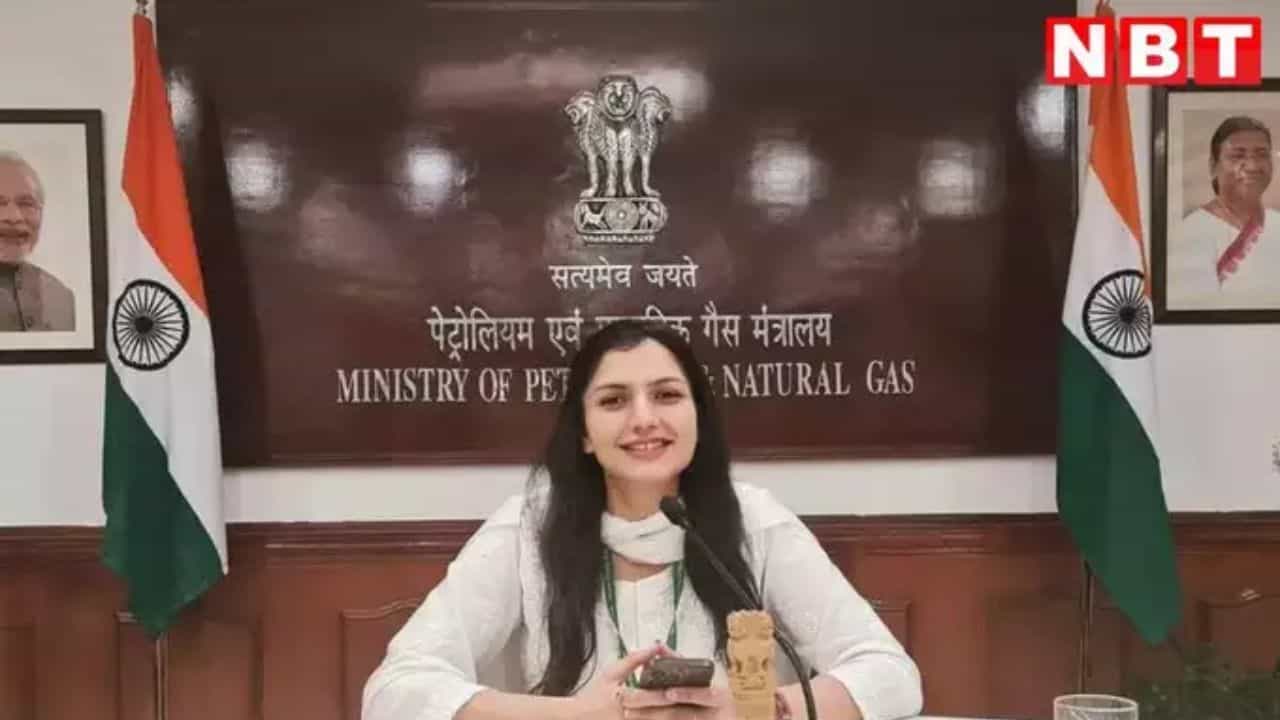 राजस्थानमधील उदयपूर रॉयल वेडिंगसाठी नेहमी चर्चेत असते. अनेक हायप्रोफाईल लग्न या शहरात झाले आहेत. शुक्रवारी हरियाणा भाजप आमदार भव्य विश्नोई आणि राजस्थानमध्ये राहणारी आयएएस अधिकारी परी बिश्नोई यांचा विवाह सोहळा पार पडला.