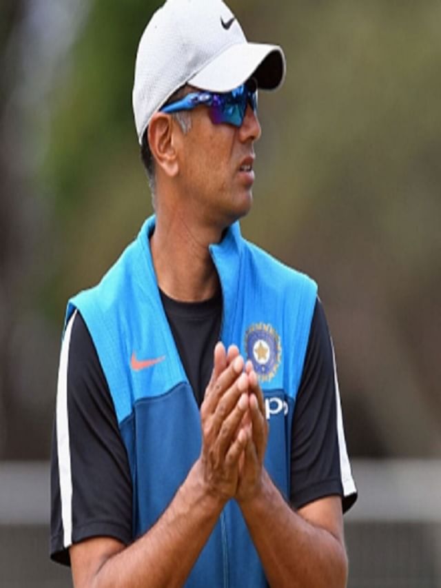 Rahul Dravid च्या मुलाला टीम इंडियातून खेळण्यासाठी अजून किती वेळ लागेल? Rahul Dravid च्या मुलाला टीम इंडियातून खेळण्यासाठी अजून किती वेळ लागेल?