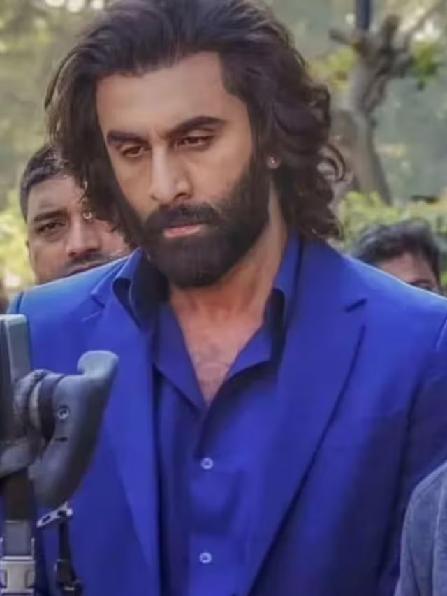शांत असणारा रणबीर कपूर टेन्शनमध्ये, काय आहे कारण शांत असणारा रणबीर कपूर टेन्शनमध्ये, काय आहे कारण
