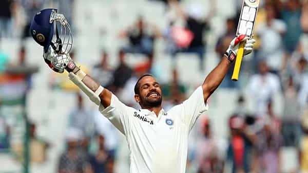 टीम इंडिया अनुभवी सलामीवीर गब्बर शिखर धवन याचा आज 5 डिसेंबर रोजी 38 वा वाढदिवस आहे. धवनने टीम इंडियासाठी अनेक अविस्मरणीय असे क्षण दिले आहेत. शिखर धवन याचा एक महारेकॉर्ड गेल्या 10 वर्षांपासून कायम आहे. बड्या बड्या फलंदाजांना धवनचा रेकॉर्ड ब्रेक करण्यात अपयश आलं आहे.
