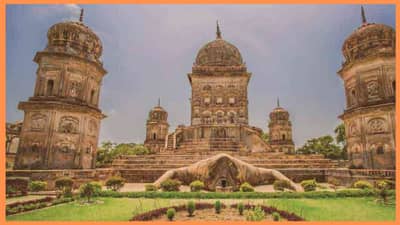 जगातील एकमेव बेडूक मंदिर, जिथे शिवलिंगाचे सतत रंग बदलते.