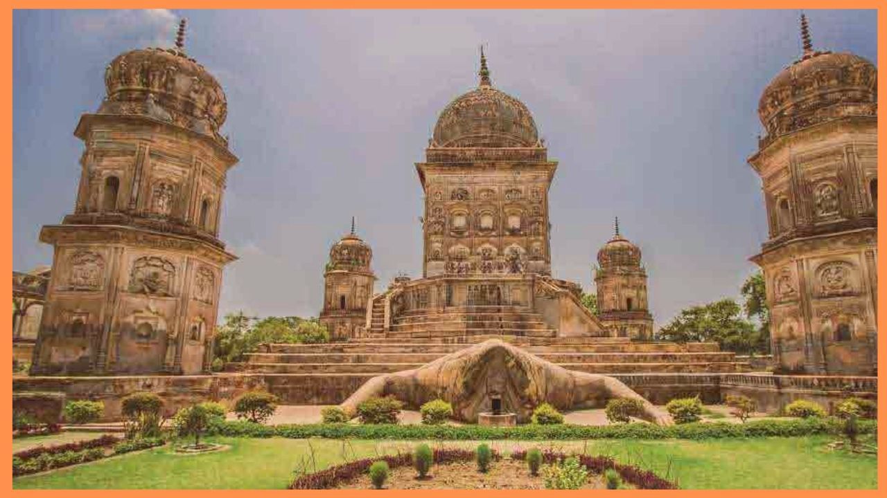 जगातील एकमेव बेडूक मंदिर, जिथे शिवलिंगाचे सतत रंग बदलते. जगातील एकमेव बेडूक मंदिर, जिथे शिवलिंगाचे सतत रंग बदलते.