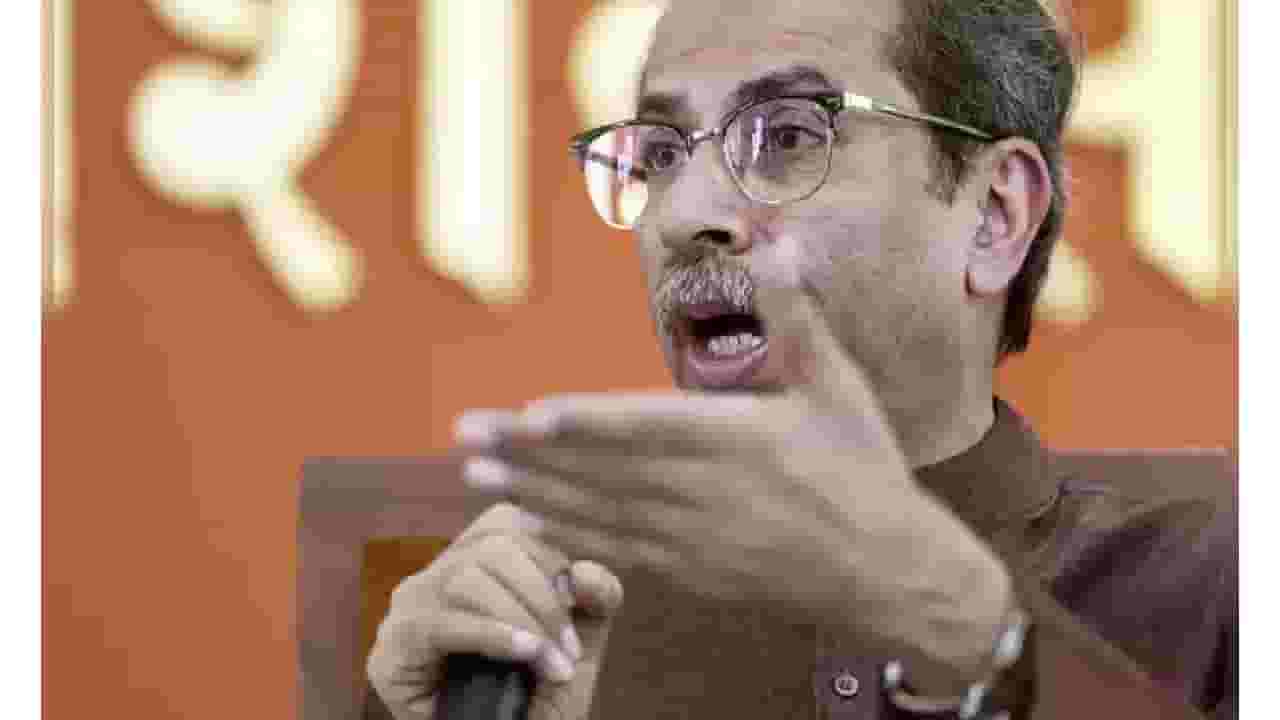 संजय राऊत म्हणाले, उद्धव ठाकरे पंतप्रधान बनू शकतात; सूचवले PM पदासाठी 'हे' ३ चेहरे संजय राऊत म्हणाले, उद्धव ठाकरे पंतप्रधान बनू शकतात; सूचवले PM पदासाठी 'हे' ३ चेहरे