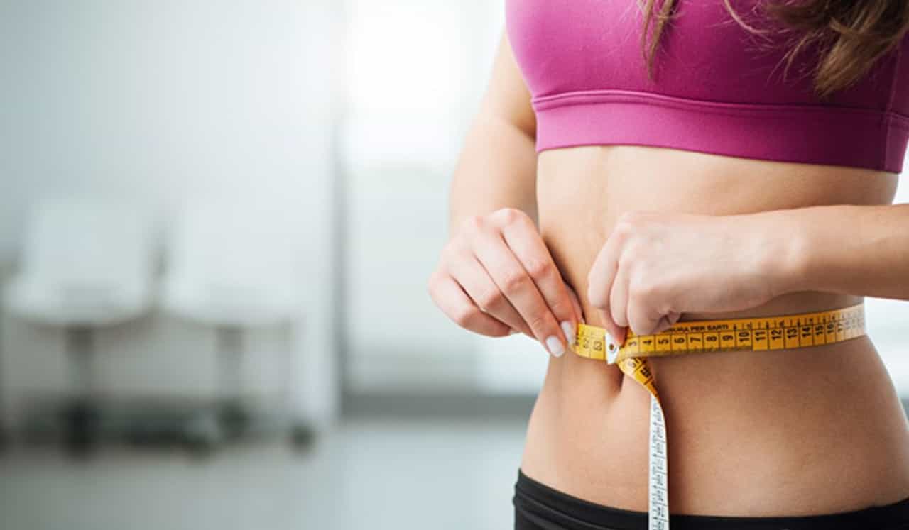 या 5 सवयींमुळे पोट कमी करण्यास होईल मदत, काय आहे रामबाण उपाय