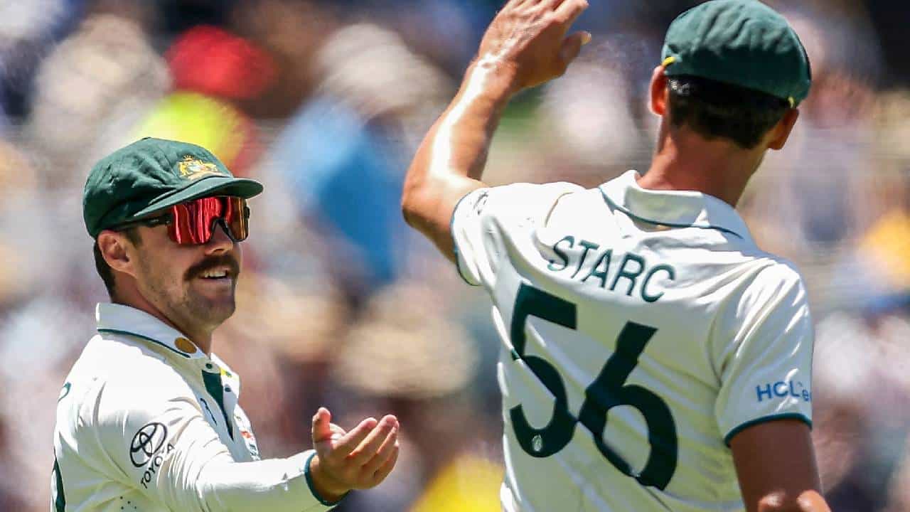 AUS vs WI : दुसऱ्या दिवशीच वेस्ट इंडिज बॅकफूटवर, तिसऱ्या दिवशी ऑस्ट्रेलियाचा विजय जवळपास पक्का