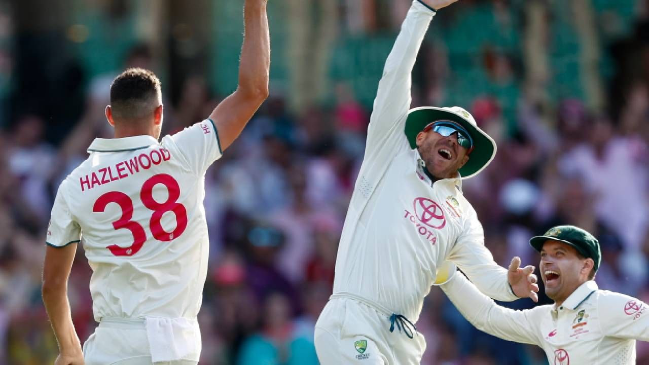 AUS vs PAK Test: मारो मुझे मारो! दुसऱ्या डावात पाकिस्तानची स्थिती ढासळली, ऑस्ट्रेलिया विजयाच्या उंबरठ्यावर