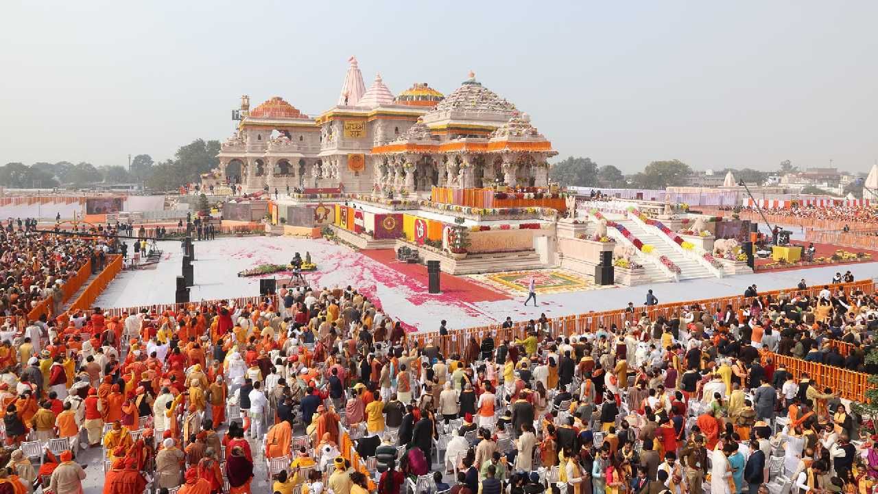 Ram Mandir : राम मंदिरासाठी धनवर्षा, दानाची मोजणी करताना थकताय 14 कर्मचारी