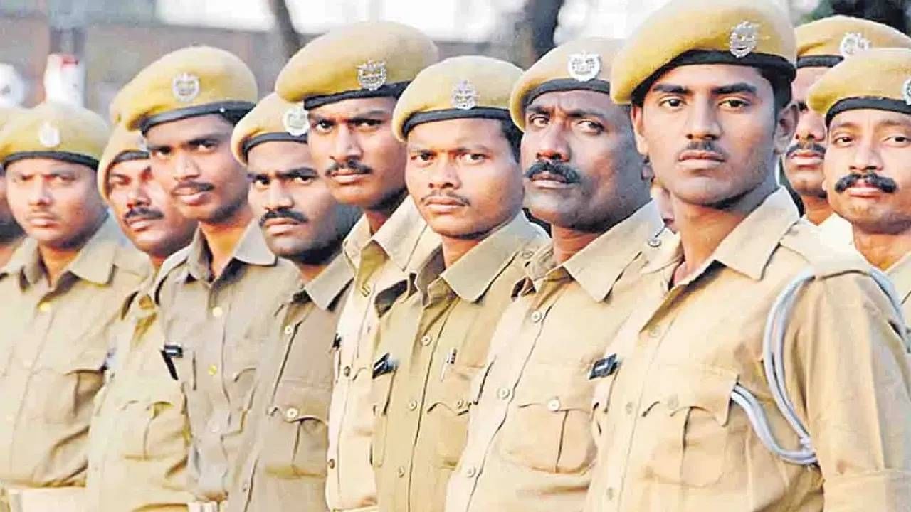 होमगार्ड पदासाठी मेगा भरती, 10 हजारांहून अधिक जागांसाठी भरती सुरू, लगेचच करा अर्ज होमगार्ड पदासाठी मेगा भरती, 10 हजारांहून अधिक जागांसाठी भरती सुरू, लगेचच करा अर्ज