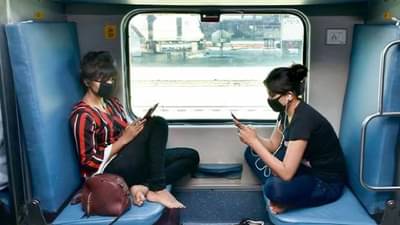 Train मध्ये तुमच्या सीटवर दुसऱ्यानेच केला कब्जा? मग आता काय करणार