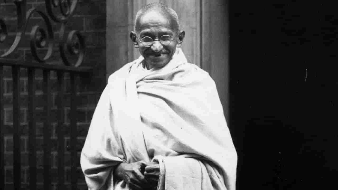 Mahatma Gandhi : नथुराम गोडसेने किती वेळा राष्ट्रपिता महात्मा गांधींना मारण्याचा प्रयत्न केला?