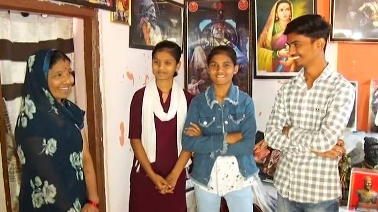 Maratha Reservation : समाजाला न्याय मिळवून दिल्यानंतर मनोज जरांगे यांच्या परिवाराची प्रतिक्रीया Maratha Reservation : समाजाला न्याय मिळवून दिल्यानंतर मनोज जरांगे यांच्या परिवाराची प्रतिक्रीया