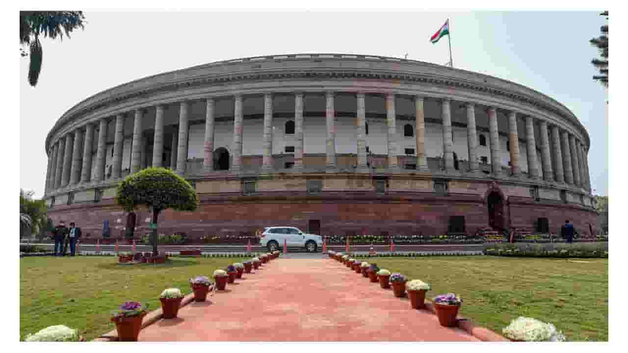 आणखी एक शेतकरी नेता लोकसभा लढवणार, युती की आघाडीतून?; काय दिले उत्तर? आणखी एक शेतकरी नेता लोकसभा लढवणार, युती की आघाडीतून?; काय दिले उत्तर?