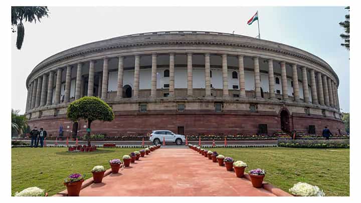 आणखी एक शेतकरी नेता लोकसभा लढवणार, युती की आघाडीतून?; काय दिले उत्तर? आणखी एक शेतकरी नेता लोकसभा लढवणार, युती की आघाडीतून?; काय दिले उत्तर?