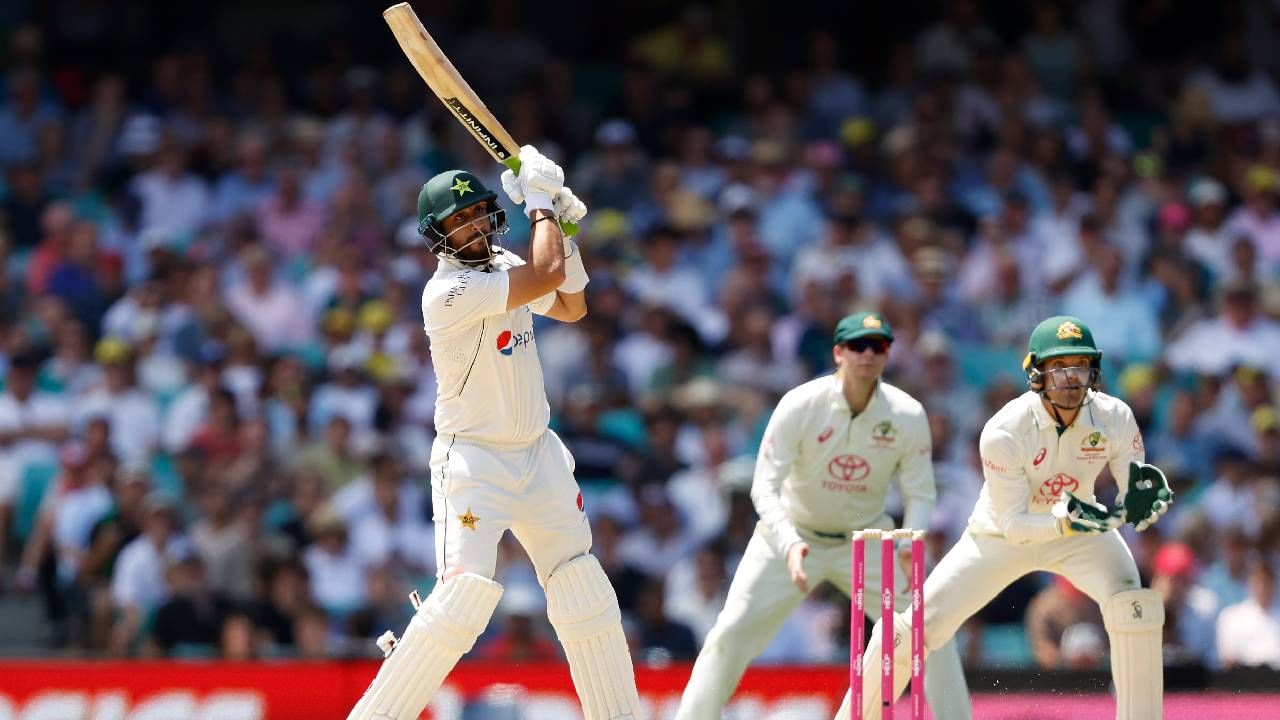 AUS vs PAK : तिसऱ्या कसोटीच्या पहिल्या दिवसावर पाकिस्तानची पकड, शेपटच्या फलंदाजांनी ऑस्ट्रेलियाला झुंजवलं