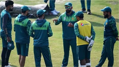 Pakistan Cricket | पाकिस्तान क्रिकेट टीममध्ये पडली फूट, न्यूझीलंडमध्ये कशावरुन झाला इतका वाद?