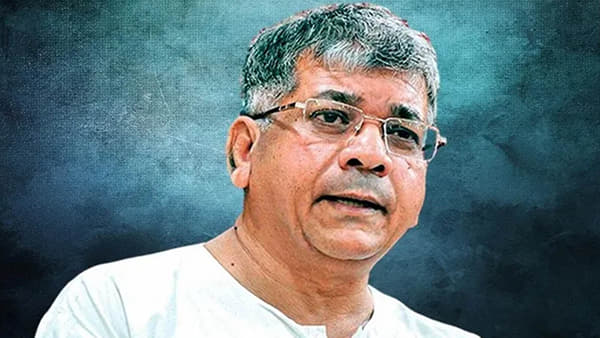 आपण मिळुन लढू, उध्दव ठाकरे यांच्याबद्दल सहानुभूती- प्रकाश आंबेडकर
