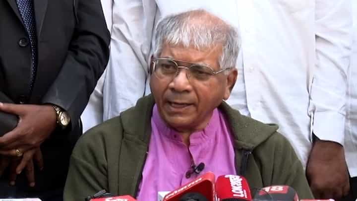 निकाल देण्यासाठी राहुल नार्वेकर यांनी एवढा वेळ का लावला ? काय म्हणाले प्रकाश आंबेडकर निकाल देण्यासाठी राहुल नार्वेकर यांनी एवढा वेळ का लावला ? काय म्हणाले प्रकाश आंबेडकर