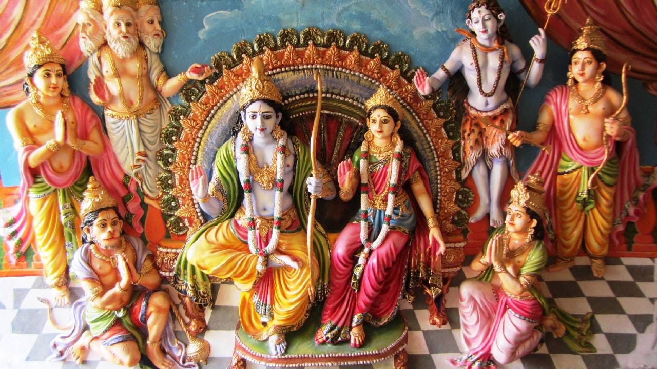 Astrology : उद्या 22 जानेवारीला घरी अशाप्रकारे करा पूजा, पूर्ण होतील सर्व मनोकामना Astrology : उद्या 22 जानेवारीला घरी अशाप्रकारे करा पूजा, पूर्ण होतील सर्व मनोकामना