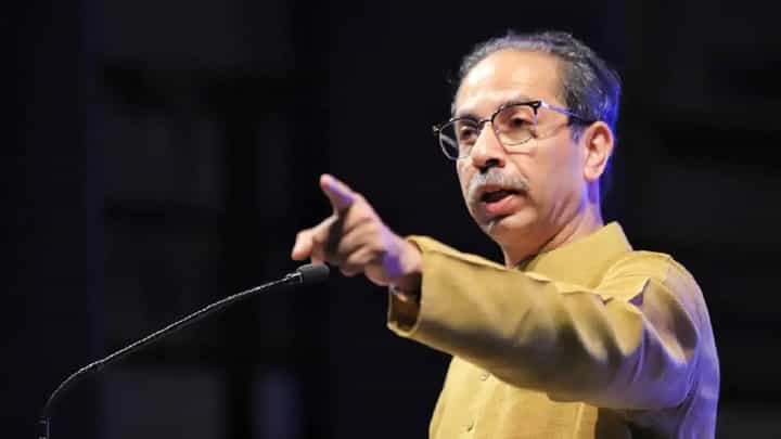 Video | मोदींची शिवरायांसोबतची तुलना होऊच शकत नाही, उद्धव ठाकरे गरजले Video | मोदींची शिवरायांसोबतची तुलना होऊच शकत नाही, उद्धव ठाकरे गरजले