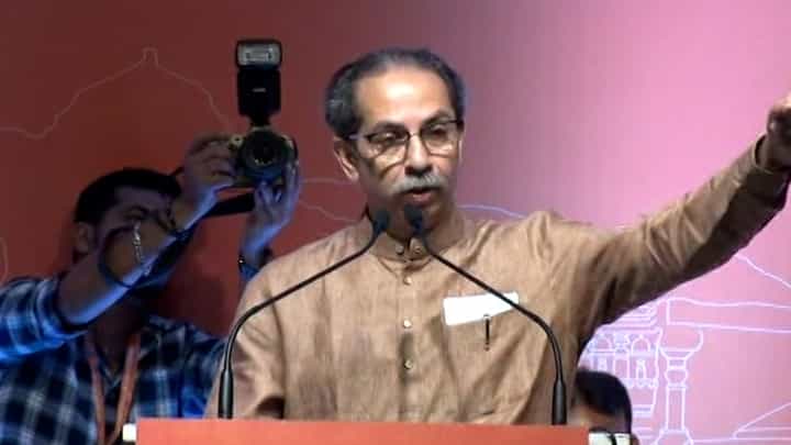 काँग्रेसचा जाहीरनामा मुस्लिमांना प्राधान्य देणारा? भाजपच्या टीकेवर उद्धव ठाकरेंचं प्रत्युत्तर काँग्रेसचा जाहीरनामा मुस्लिमांना प्राधान्य देणारा? भाजपच्या टीकेवर उद्धव ठाकरेंचं प्रत्युत्तर