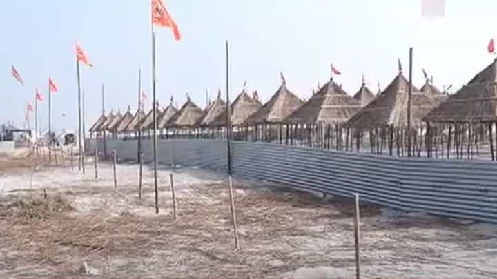 अयोध्येतील शरयू नदीच्या तीरावर जंगी तयारी, १००८ शिवलिंगासह १०० कुंडात होणार महायज्ञ अयोध्येतील शरयू नदीच्या तीरावर जंगी तयारी, १००८ शिवलिंगासह १०० कुंडात होणार महायज्ञ