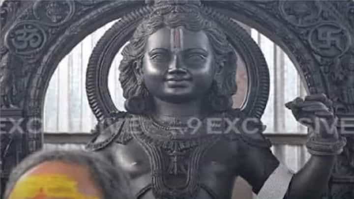 लोकाभिरामं श्रीरामं भूयो नमाम्यहम्... अयोध्येतील रामलल्लाच्या मूर्तीचं घ्या tv9 वर मुखदर्शन लोकाभिरामं श्रीरामं भूयो नमाम्यहम्... अयोध्येतील रामलल्लाच्या मूर्तीचं घ्या tv9 वर मुखदर्शन