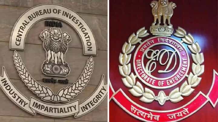 Saamana : भाजप ब्लॅकमेलर? महाराष्ट्रातील धाडीवर धाडी हे..., 'सामना'तून ईडीच्या नोटीवरून सडकून टीकास्त्र Saamana : भाजप ब्लॅकमेलर? महाराष्ट्रातील धाडीवर धाडी हे..., 'सामना'तून ईडीच्या नोटीवरून सडकून टीकास्त्र